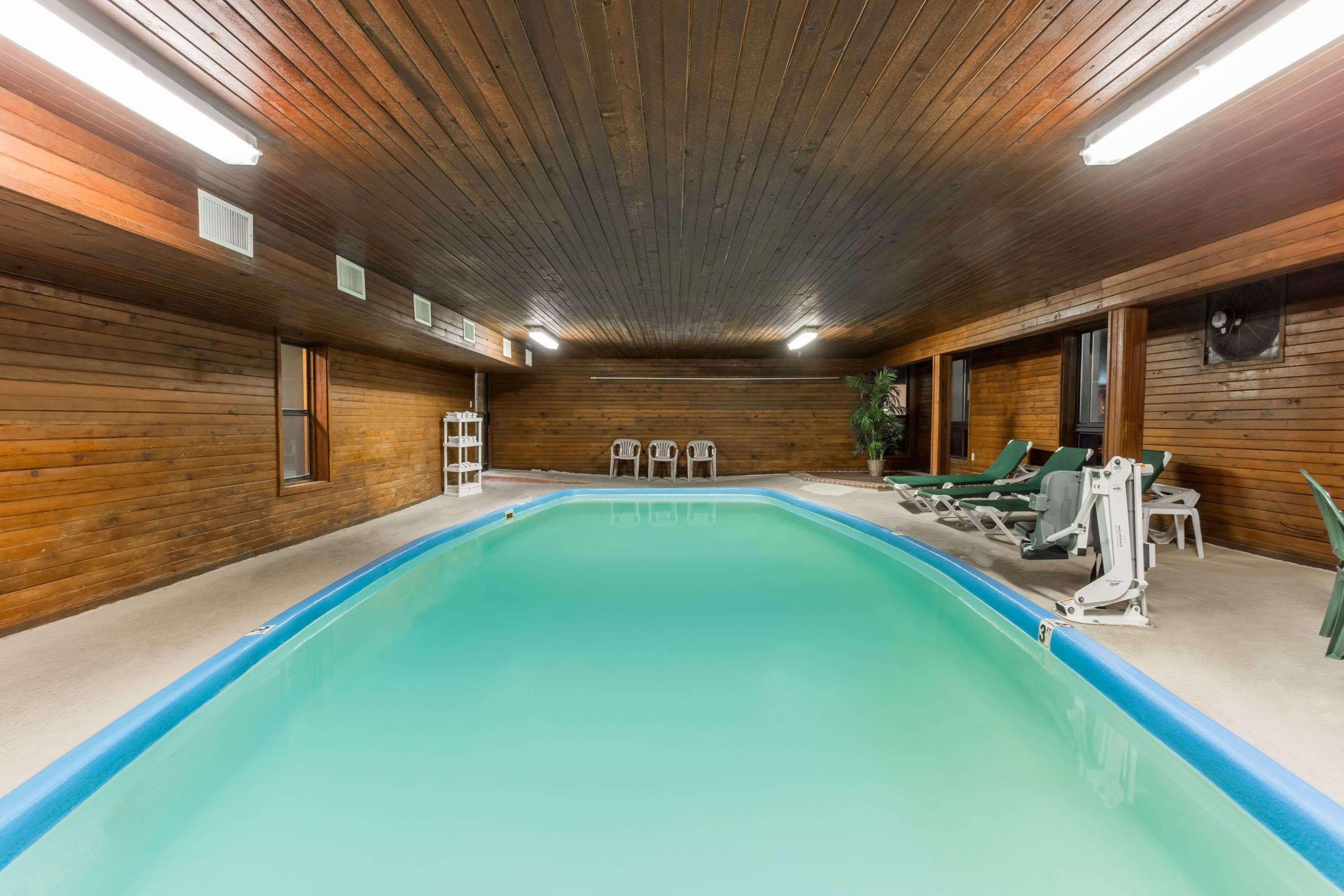 Days Inn By Wyndham Colby Buitenkant foto